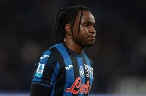 记者：卢克曼已经同意加盟拜仁，但是亚特兰大仍拒绝交易