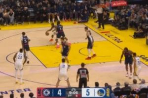 厉害了!库明加背身单打哈登 灵巧上下步打进还造成犯规