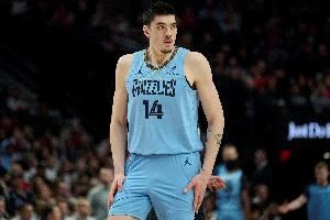 灰熊官方：球队将扎克-埃迪与GG-杰克逊下放至G联盟 训练后召回