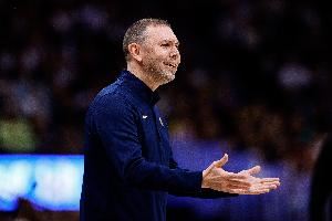 小阿德尔曼:若想在这个联盟大比分赢球 你就必须无私地打球